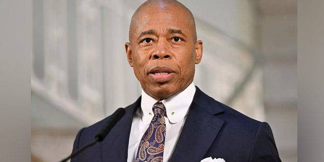 عمدة نيويورك: الولايات المتحدة تواجه أزمة مالية لم يسبق لها مثيل