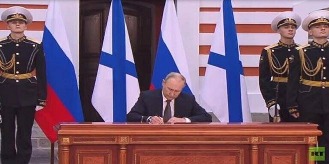 بوتين يوقع مرسومين حول العقيدة البحرية الروسية وميثاق الأسطول العسكري الروسي