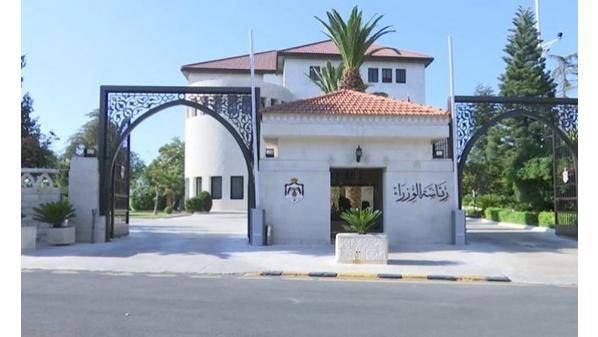 الحكومة ترفض توصية رفع مكافآت أعضاء مجالس اللامركزية ...وثيقة