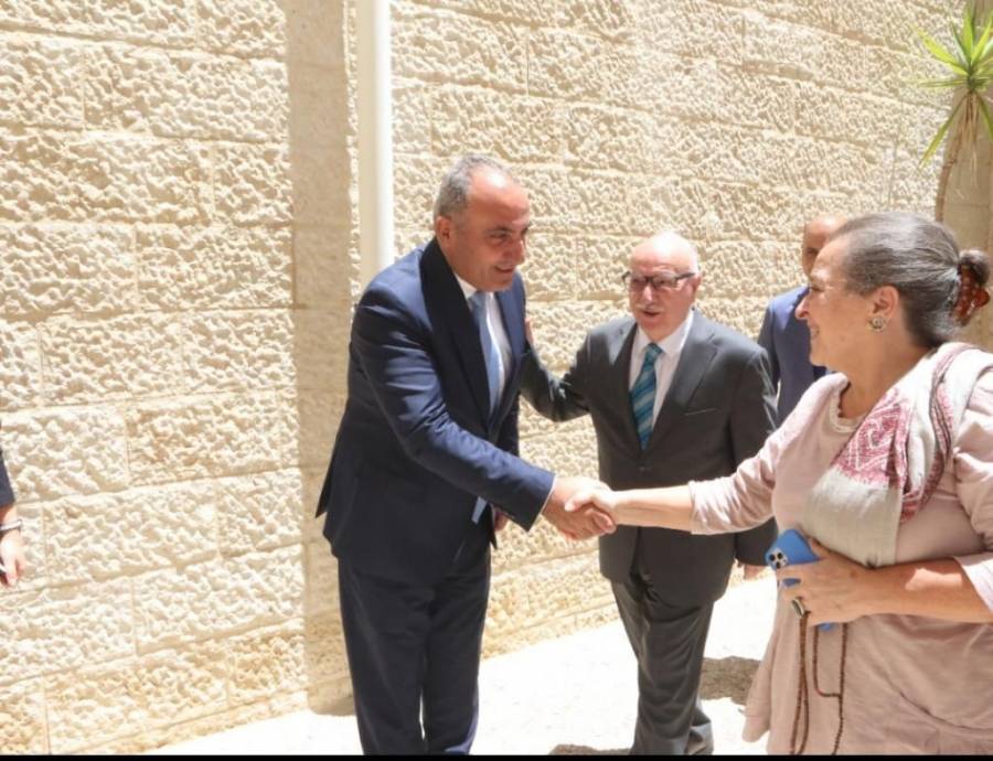 بحث آفاق التعاون بين الاتحاد الملكي الأردني للفروسية والأشغال والامانة