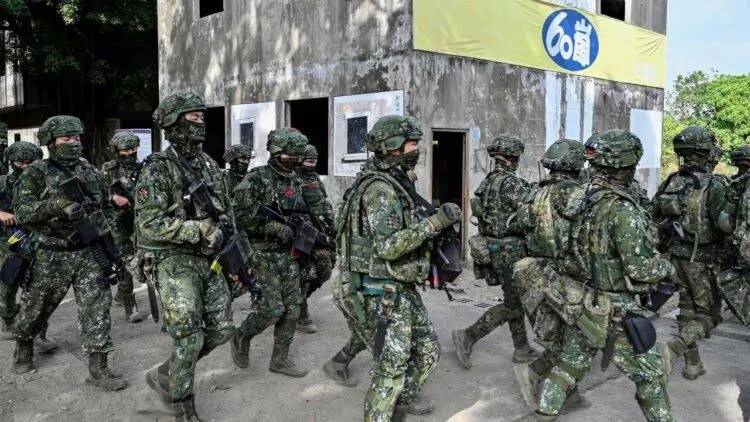 تايوان تعلن رفع مستوى الإنذار القتالي مع زيارة نانسي بيلوسي المحتملة