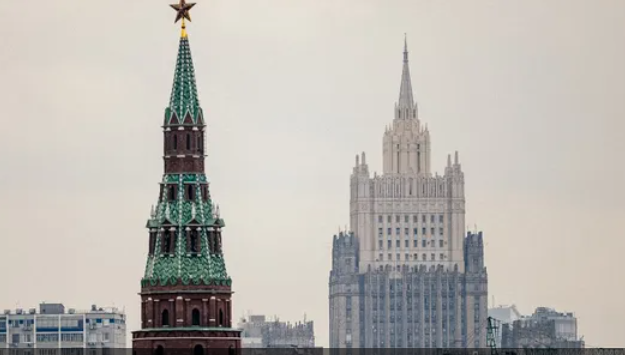 التوتر يتصاعد بشأن تايوان..وروسيا تتهم أميركا بزعزعة العالم