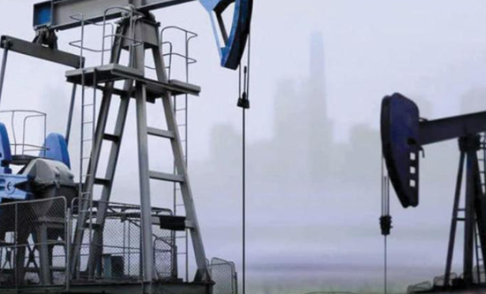 تراجع أسعار النفط عالميا دون حاجز 100دولار