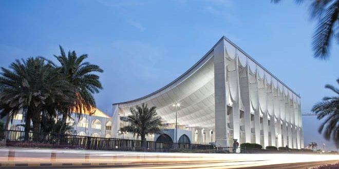 الكويت: حل مجلس الأمة والدعوة إلى إجراء انتخابات مبكرة