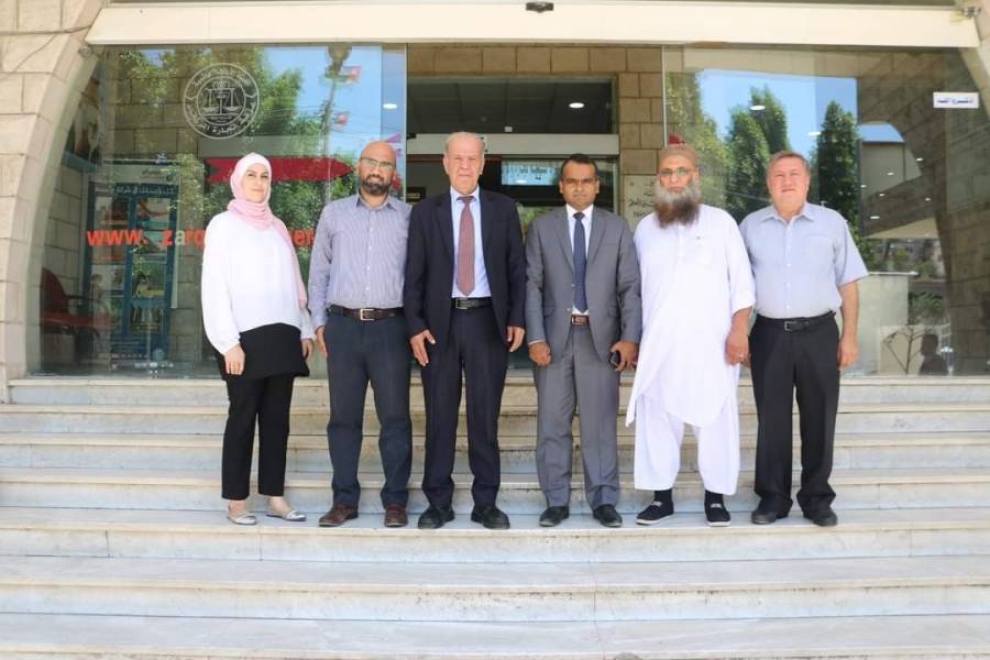 الملحق التجاري في السفارة الباكستانية يزور غرفة تجارة الزرقاء