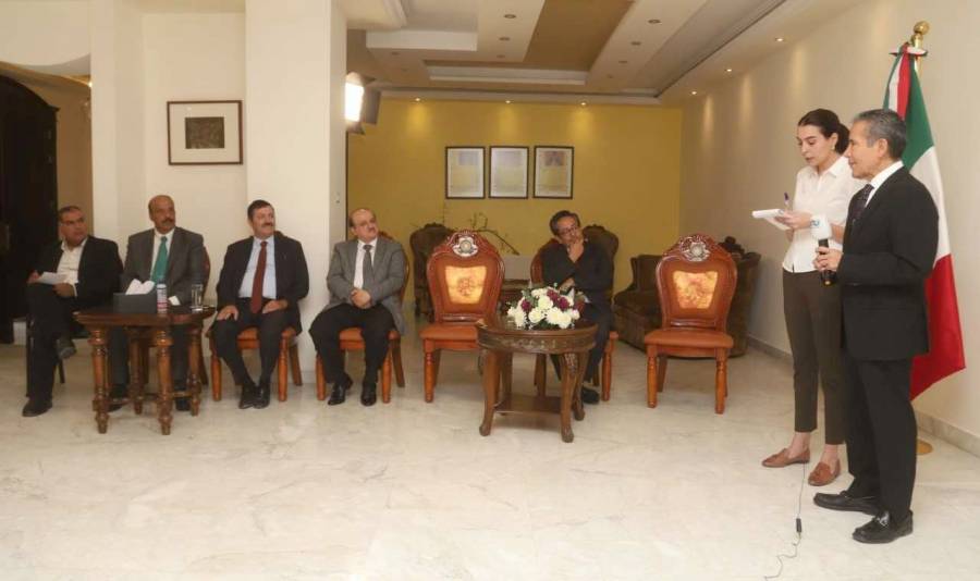السفير المكسيكي يؤكد حرص بلاده على تعزيز العلاقات مع الأردن