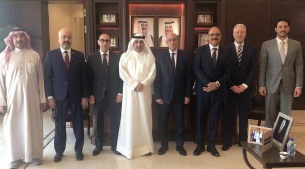 الديحاني يلتقي سفراء دول عربية لدى الأردن