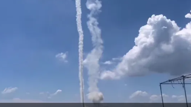 الصين تستعرض عضلاتها العسكرية