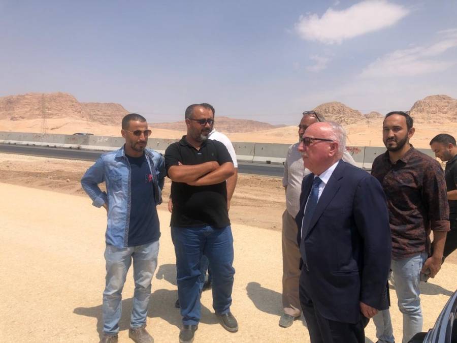 وزير الأشغال يتفقد مشاريع في معان والعقبة