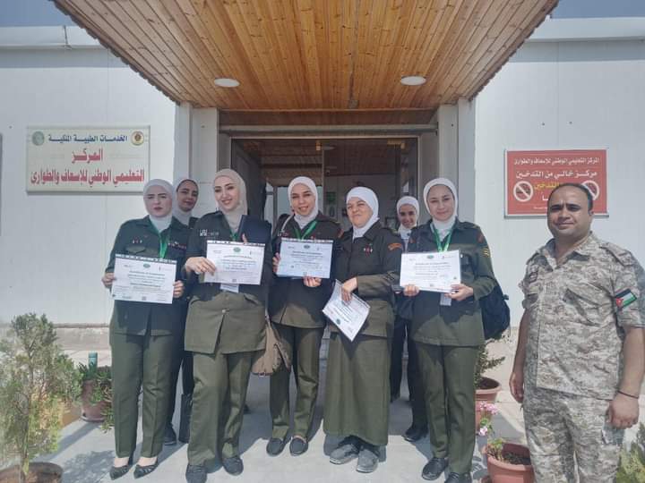 إختتام دورة إنعاش الحياة التأسيسية للحوامل في المركز التعليمي الوطني للإسعاف والطوارئ