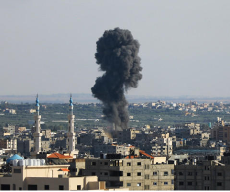 الاحتلال يبدأ قصف المنازل