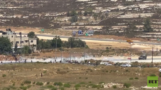 اندلاع مواجهات على المدخل الشمالي لمدينة رام الله قرب مستوطنه بيت إيل