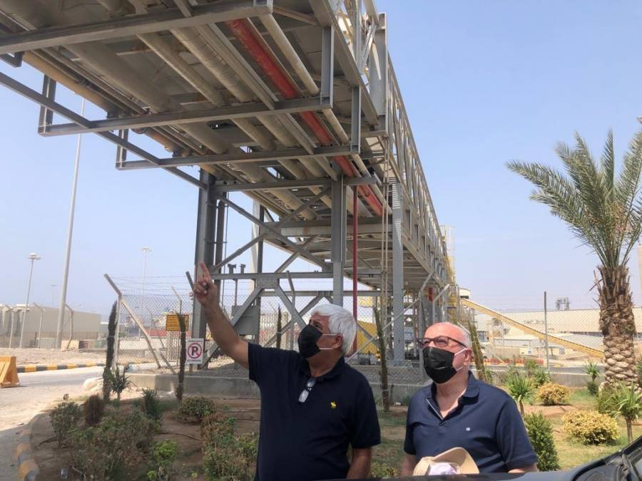 وزير الأشغال يوعز بدراسة تعديل منعطف على طريق العقبة – السعودية