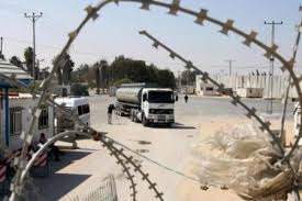 إغلاق معابر غزة يهدد بانهيار الخدمات وتفاقم الأوضاع الصحية