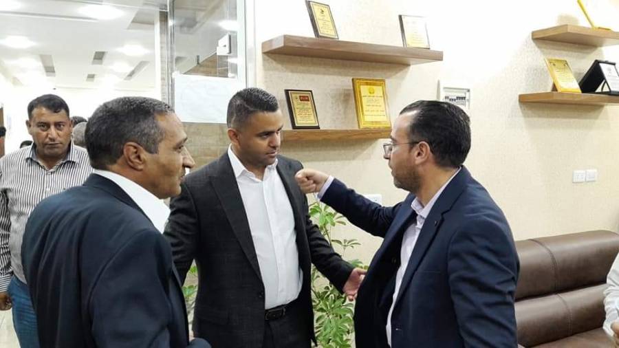 رئيس بلدية الجيزة  الفايز يجتمع مع النائب الخضير ....صور