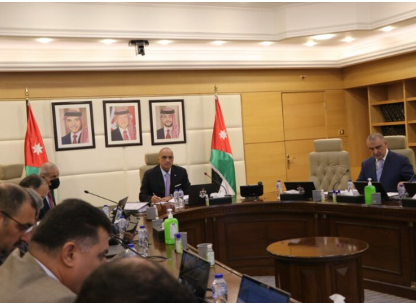 الحكومة تقر نظامي “بدائل العقوبات” و”النفايات الصلبة”