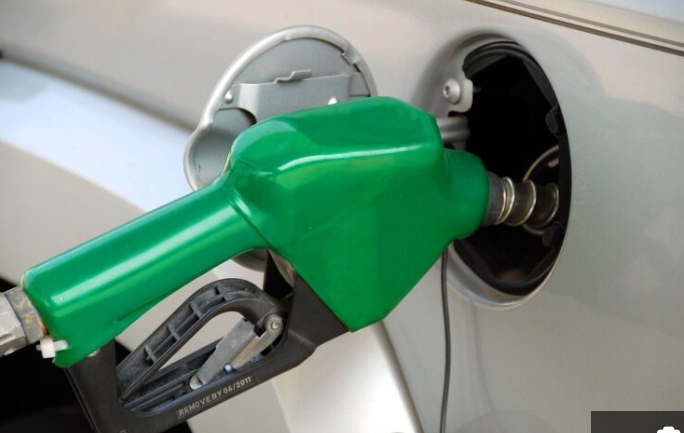 الحكومة: رفع أسعار المحروقات لا يعوض أي جزء من عجز الموازنة