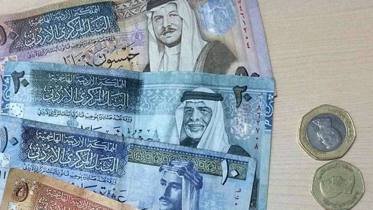 40 مكلفاً من مشاهير التواصل الاجتماعي قدموا إقرارات ضريبية