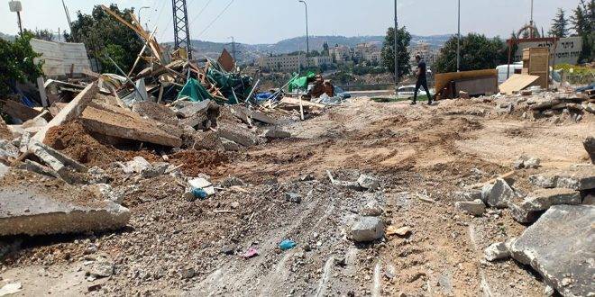 قوات الاحتلال تهدم محلاً تجارياً غرب بيت لحم