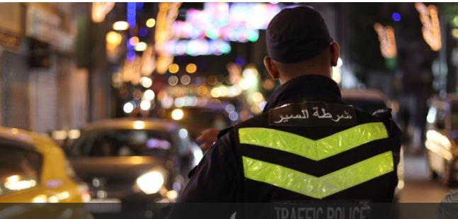 ضبط مركبة بداخلها سلاح ناري ومخدرات في إربد