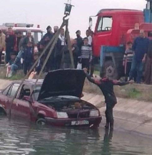 انتشال مركبة سقطت بقناة الملك عبد الله