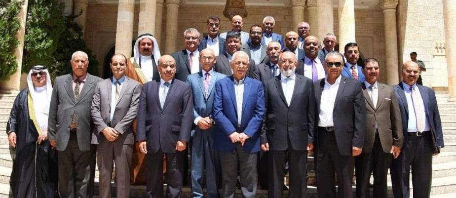 العيسوي يلتقي وجهاء وشيوخ من مدينة سحاب  ..صور