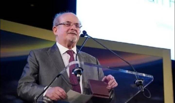 من أصول لبنانية ومتعاطف مع الحرس الثوري .. هادي مطر المتهم بطعن الكاتب سلمان رشدي