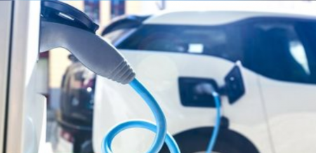 بيع 4.2 مليون سيارة كهربائية فى النصف الأول من عام 2022 على مستوى العالم