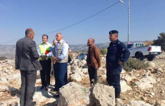 وزير البيئة يطلع على سير العمل في مشروع الغابه البيئية في البلقاء