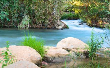 معرض قطري يروج لجمال الطبيعة في الأردن