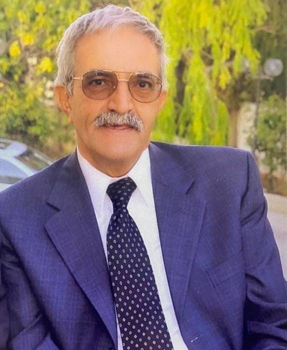 الحاج محمود الجزازي يتبرع بارض قبل وفاته لإقامة  عليها مقبرة