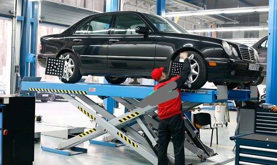 اصحاب مركبات : نصب واحتيال تحدث في ورش اصلاح السيارات