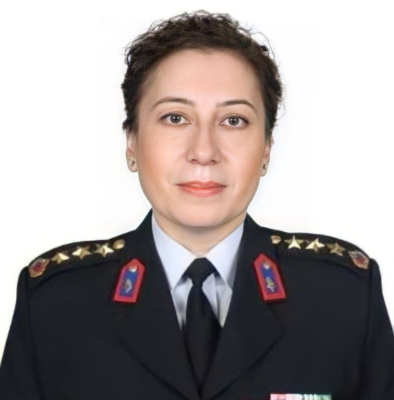 أوزليم يلماز.. أول جنرال من الجنس اللطيف في تركيا