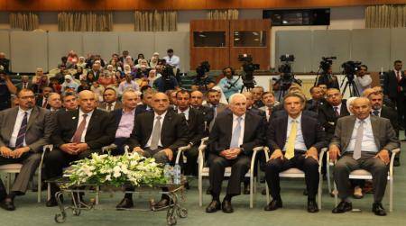 الخصاونة يرعى تكريم الفائزين في الدورة 13 لجائزة الموظف المثالي