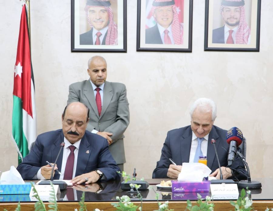 المتقاعدين العسكريين تجدد اتفاقية مشروع التدريب العسكري والتربية الوطنية مع وزارة التربية والتعليم