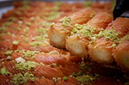 توقعات بارتفاع الطلب على الحلويات تزامنا مع إعلان نتائج التوجيهي