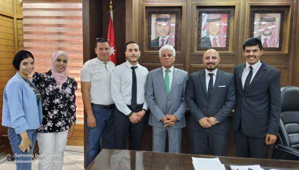 بلدية السلط وجمعية الفنادق تبحثان إقامة فندق تراثي بالمدينة