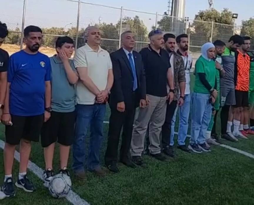 السفير عبدالله العفيشات يرعى المباراة النهائية لبطولة خماسيات كرة القدم