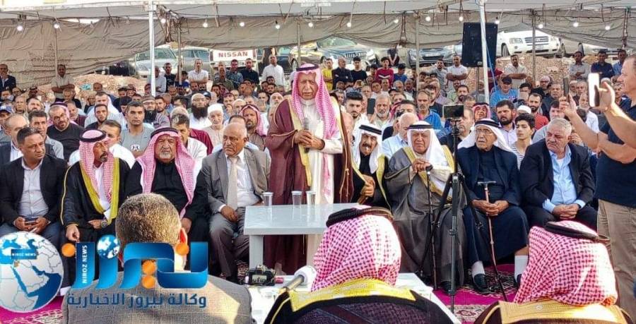 الشيخ  الحويان  يرأس  جاهة عشائرية كبيرة بسبب مقتل دعسان ....صور وفيديو 