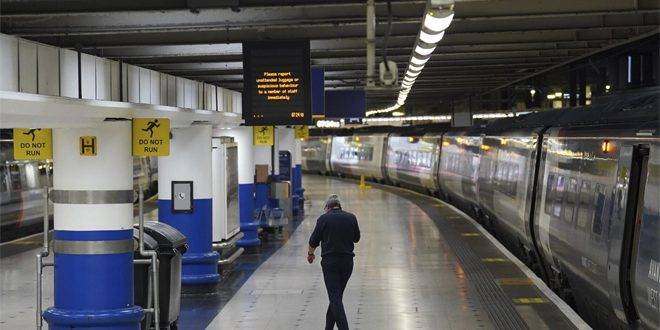 لليوم الثالث على التوالي.. إضراب وسائل النقل يتوسع في بريطانيا