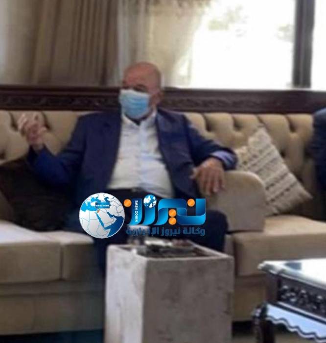 الفايز يقدم  واجب العزاء بوفاة الشيخ مشاوش محمد السحيم