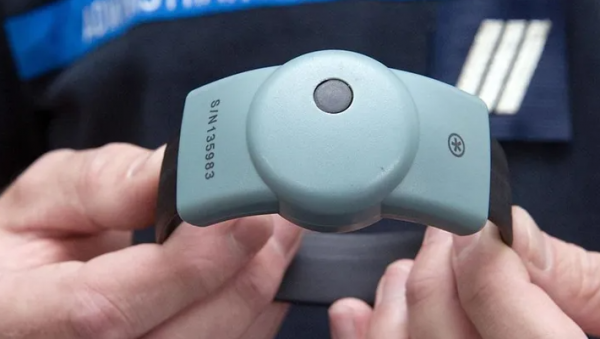 اطلاق نظام السوار الالكتروني للمراقبة كبديل عن التوقيف القضائي