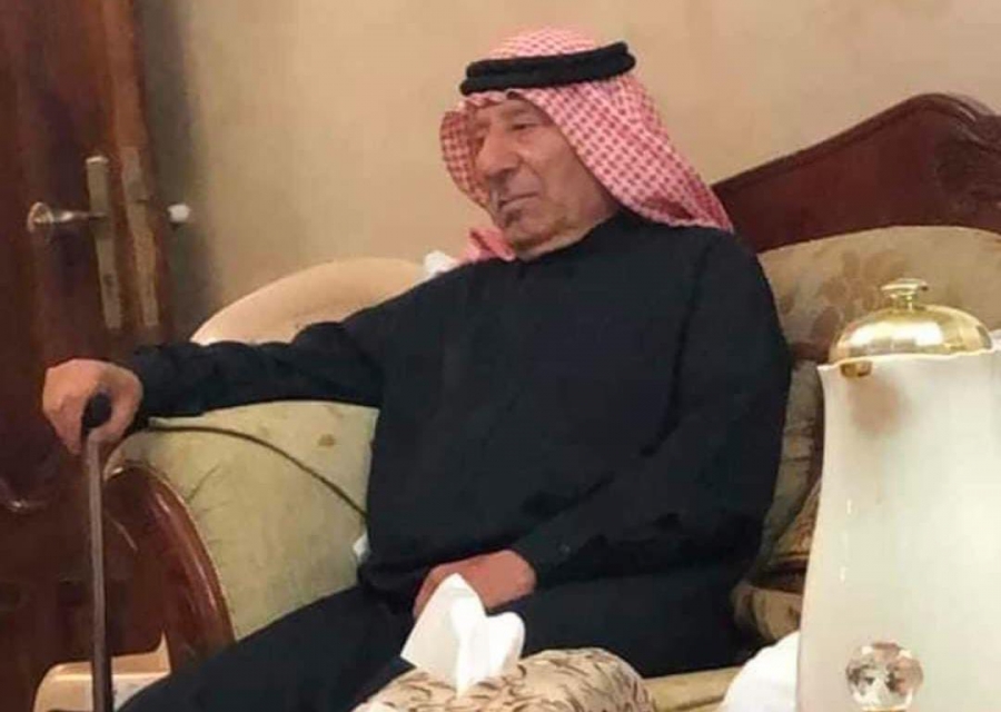 الحاج  عليان البدارين يعزي عشيرة الدويري بوفاة الحاج عبد العزيز شحاده حمد أبو عمر 