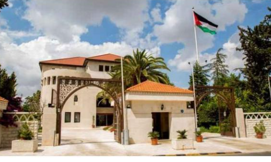 الحكومة تجدد اتفاقيتها مع المتقاعدين العسكريين