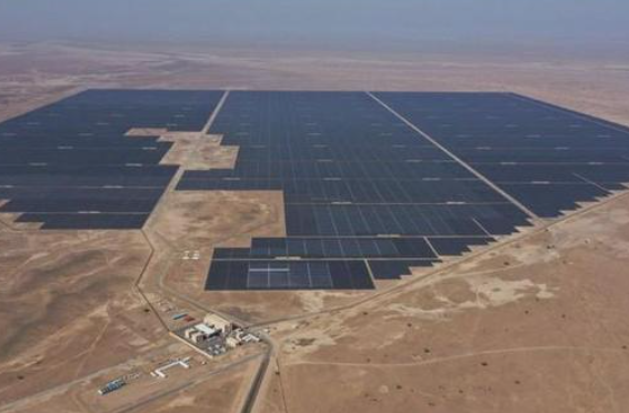 وكالة فيتش ترفع تصنيف شركة تنمية طاقة عُمان إلى مستوى استثماري عند bbb