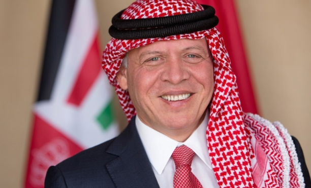 الملك يجتمع بالزعماء المشاركين في “تشاوري العلمين”