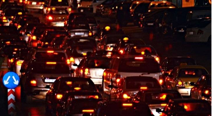 أزمة سير خانقة قرب مستشفى الملكة علياء العسكري