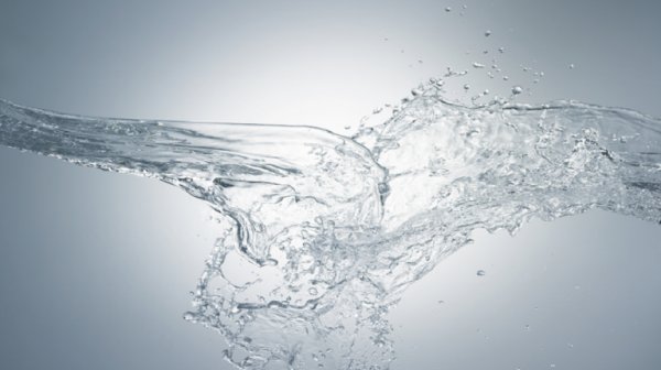 البشرية تقترب من معرفة سبب إمكانية فصل الماء إلى سائلين مختلفين!