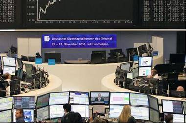 مخاوف الركود تهبط بالأسهم الأوروبية