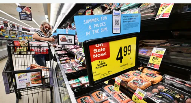 نشاط القطاع الخاص الأميركي ينكمش بأسوأ وتيرة في 18 شهرا